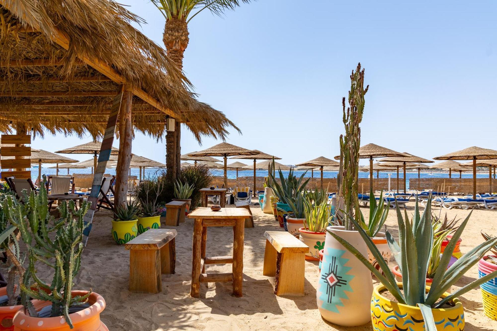 Fort Arabesque Resort, Spa & Villas Hurghada Bagian luar foto